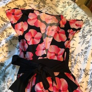 Kimono blouse with red flowers